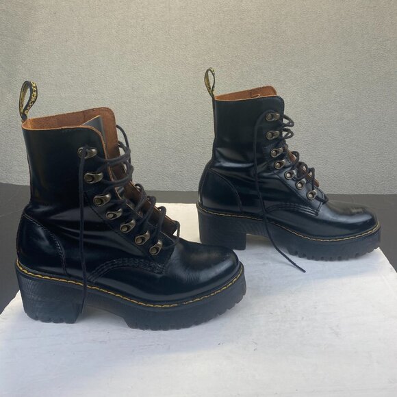 Dr  Martens Leona Size 7US Platform Combat Boot Chunky Heel  Women’s 7 Eyelets - Picture 1 of 11